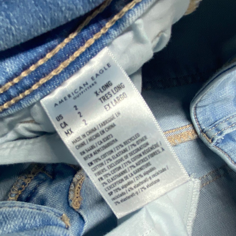 American Eagle Kick Boot Light Wash Raw Hem Jeans Next Level Stretch 2 X-Long - Picture 5 of 8